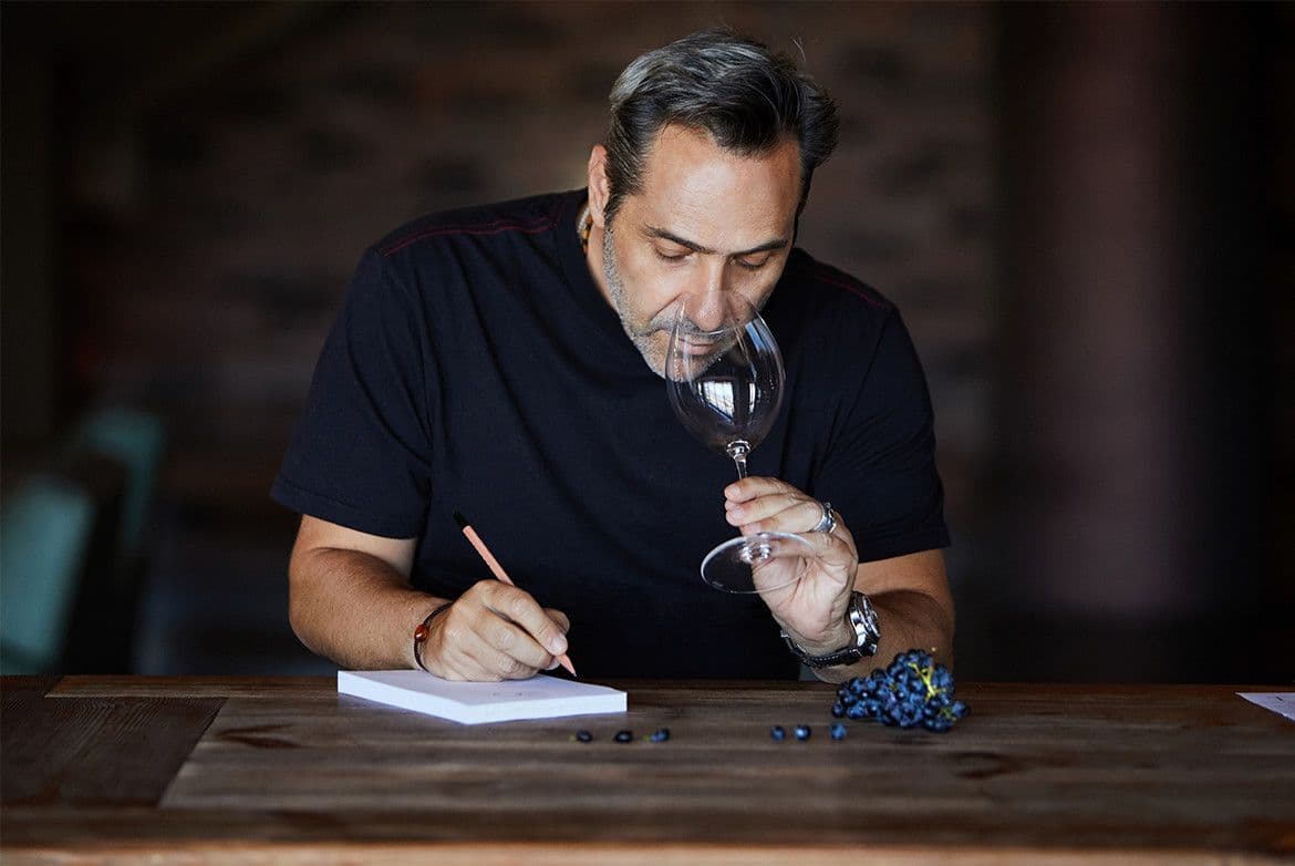 Yiannis Karakasis MW celebrates Greek wines in his new report